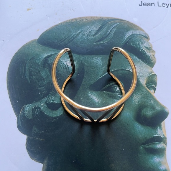 BR V design cuff - Picture 2 of 5